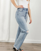  Hidden Jeans - Straight Distressed Stretch Jeans - CoCapsules